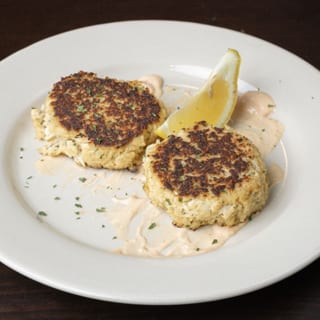 CRAB CAKES APPETIZER